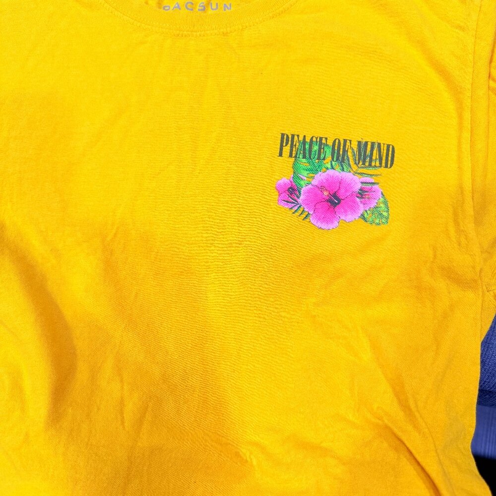 Large Pacsun graphic tee Yellow Small Peace of mind  Box 7